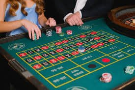 apk at777 platform interface showing football fixtures and live-dealer tables